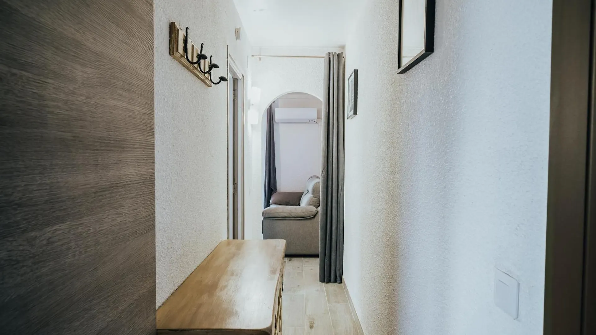 Welcs Apartamento 201 Emp Con Terraza Roses 0*,