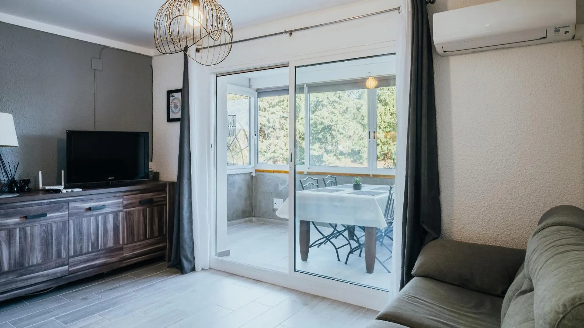 Welcs Apartamento 201 Emp Con Terraza Roses